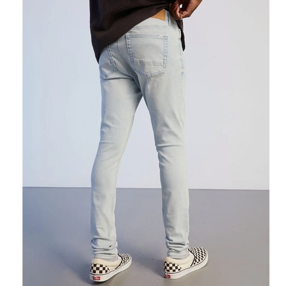 Men’s PacSun Stacked Skinny Jeans, Light Indigo Wash, Distressed, 33 x 32